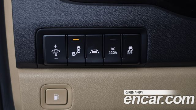 Kia Canival 2019 — photo 18