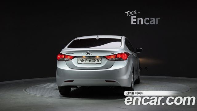 Hyundai AVANTE 2013 — photo 4