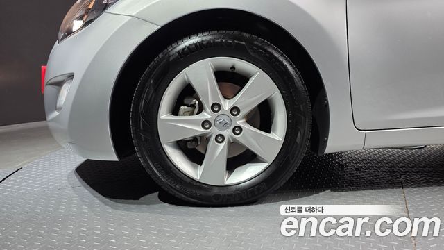 Hyundai AVANTE 2013 — photo 5