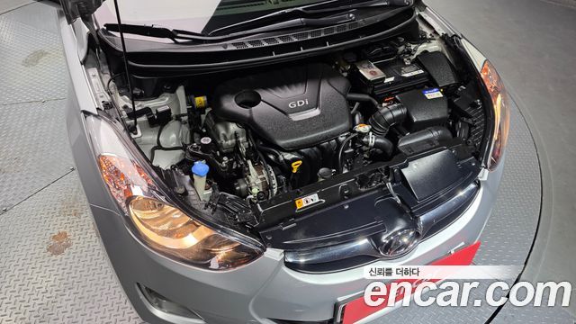 Hyundai AVANTE 2013 — photo 6