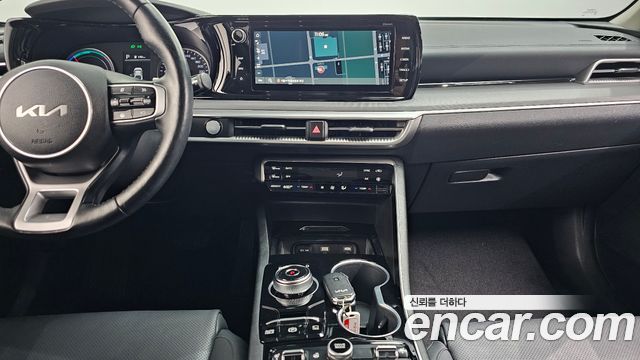 Kia K5 2023 — photo 13