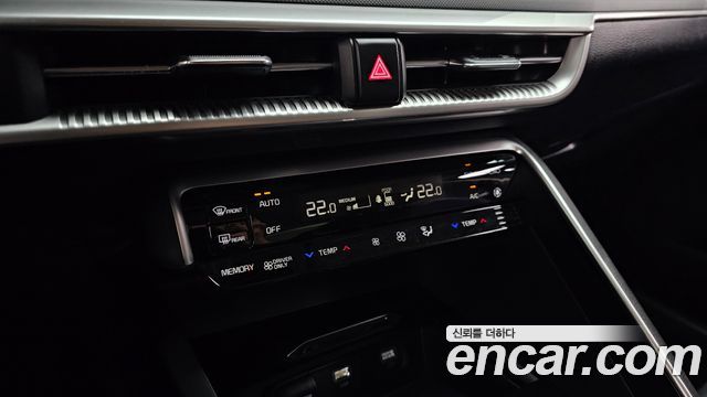 Kia K5 2023 — photo 19