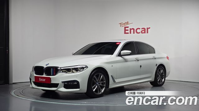 BMW 5-Series 2018 — photo 1
