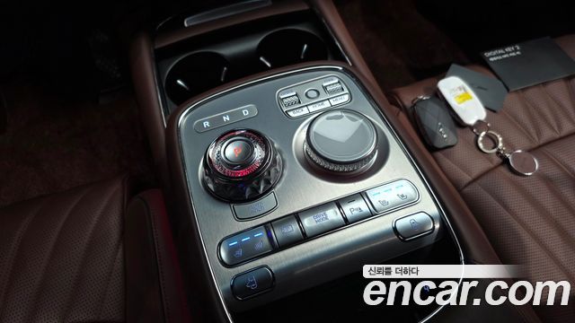 Genesis G90 2022 — photo 12