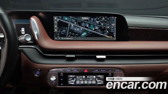 Genesis G90 2022 — photo 20