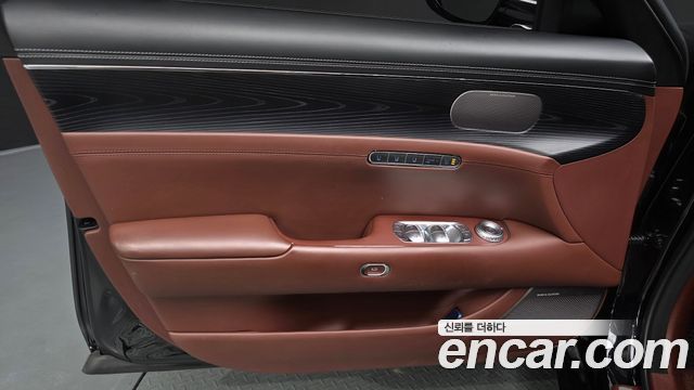 Genesis G90 2022 — photo 14