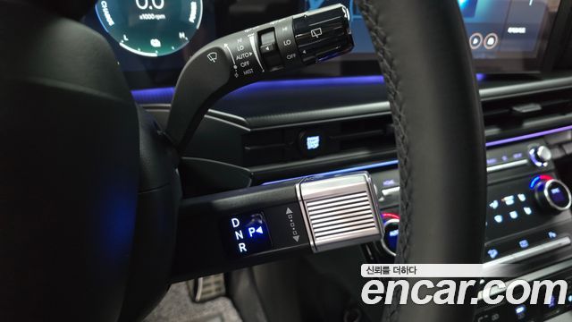 Hyundai Santafe 2025 — photo 9