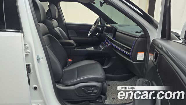 Hyundai Santafe 2025 — photo 11