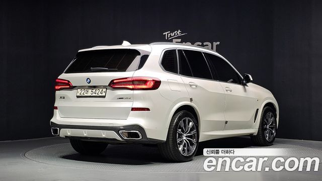 BMW X5 2019 — photo 2