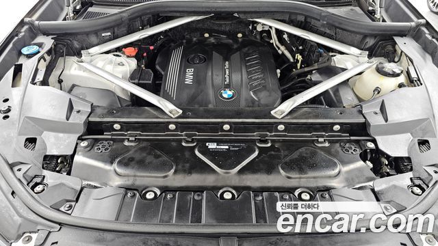 BMW X5 2019 — photo 6