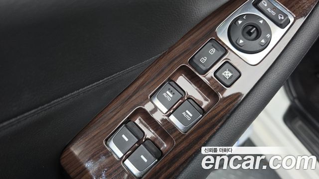 Kia K7 2016 — photo 27