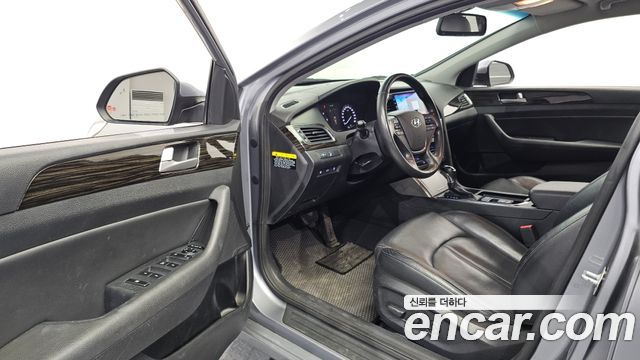 Hyundai Sonata 2016 — photo 13