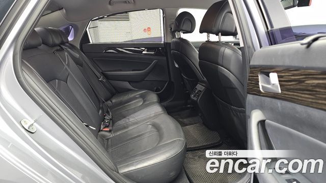 Hyundai Sonata 2016 — photo 17