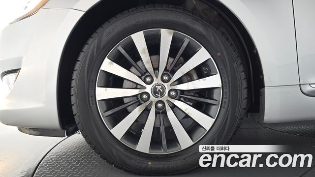 Kia K7 2012 — photo 5