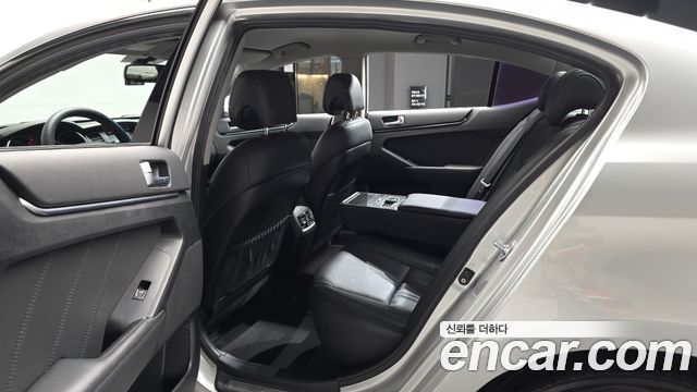 Kia K7 2012 — photo 11