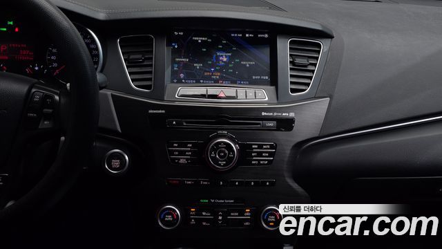 Kia K7 2012 — photo 20