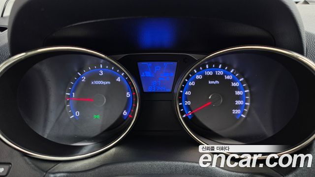 Hyundai Tucson 2011 — photo 8