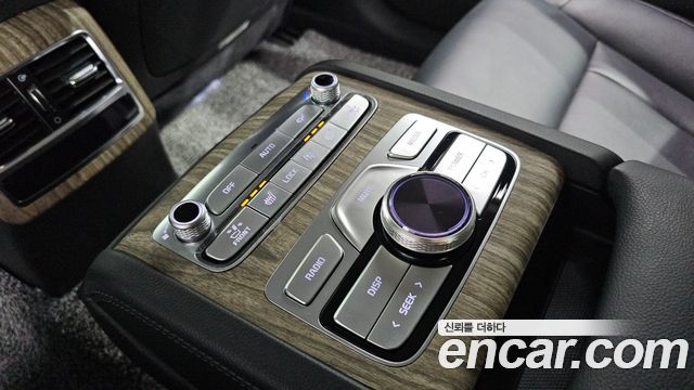 Kia K9 2025 — photo 18