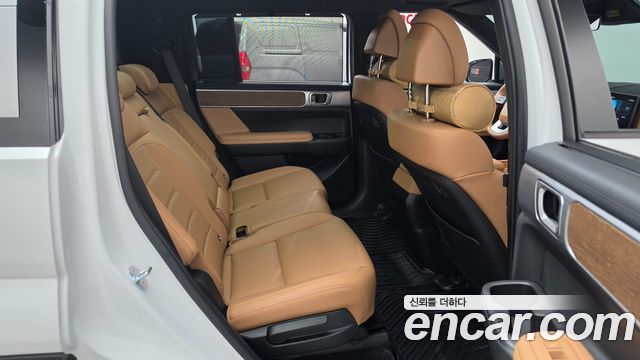 Hyundai Santafe 2024 — photo 17