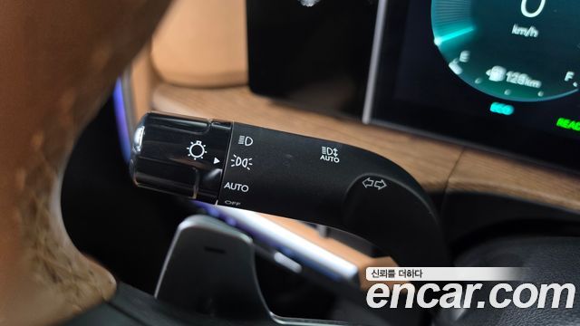 Hyundai Santafe 2024 — photo 29
