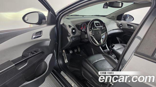 Chevrolet Korea Aveo 2018 — photo 13