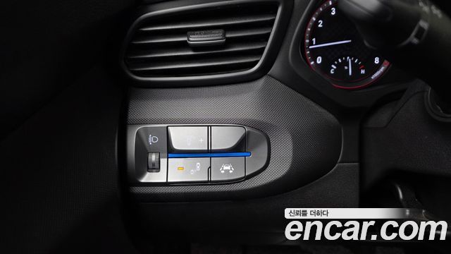 Hyundai Veloster 2018 — photo 23