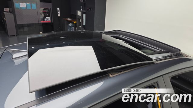 Hyundai Veloster 2018 — photo 25
