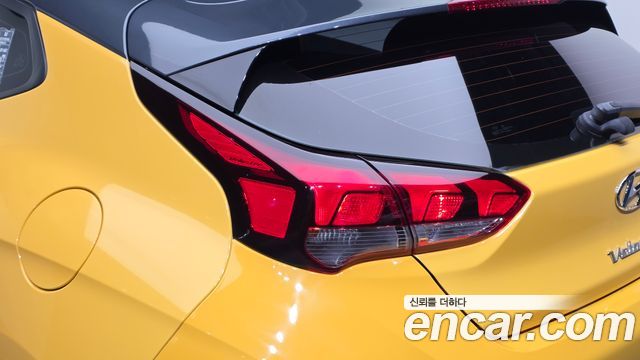 Hyundai Veloster 2018 — photo 9