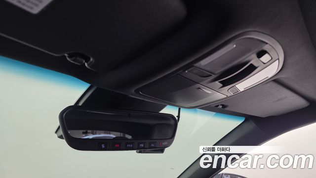 Hyundai Veloster 2018 — photo 30