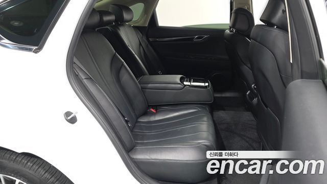 Genesis G80 2022 — photo 18