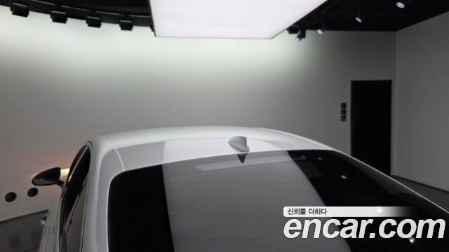 Genesis G80 2022 — photo 40