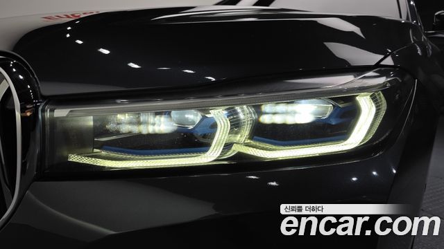 BMW 7-Series 2020 — photo 8
