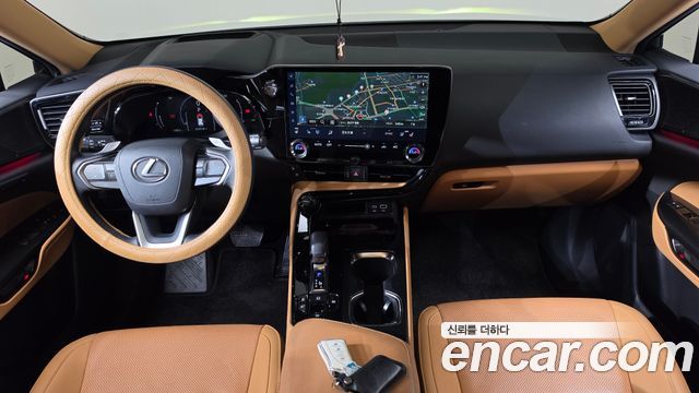 Lexus NX 2025 — photo 10