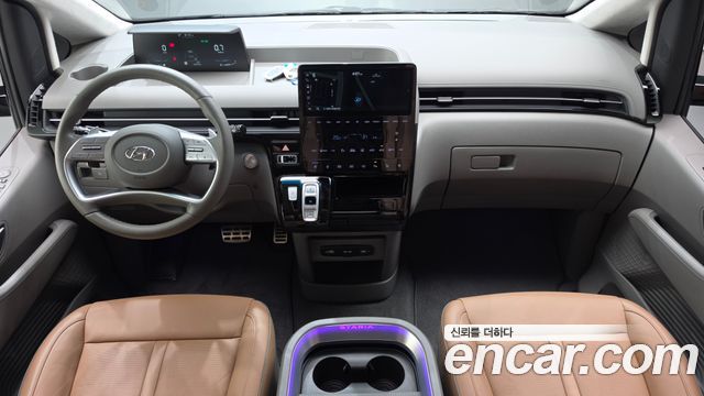 Hyundai Staria 2022 — photo 10