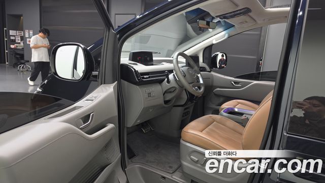 Hyundai Staria 2022 — photo 13