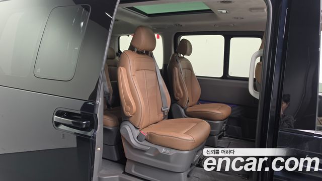 Hyundai Staria 2022 — photo 17