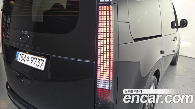 Hyundai Staria 2022 — photo 9