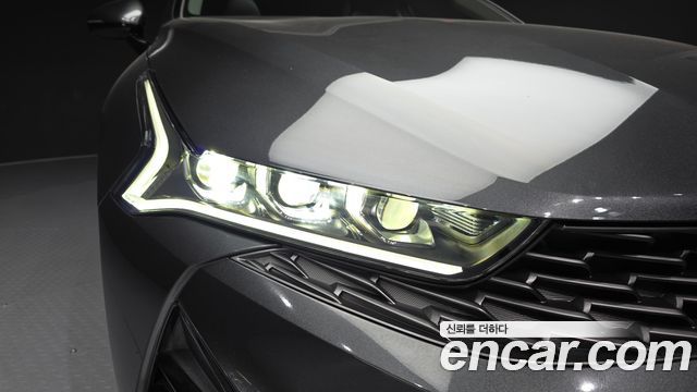 Kia K5 2022 — photo 8