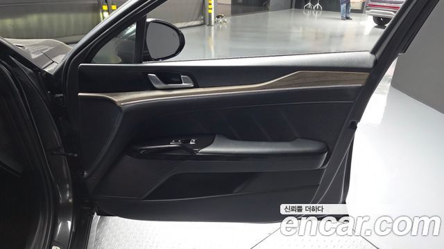 Kia K5 2022 — photo 14
