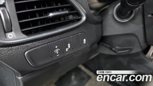 Hyundai i30 2017 — photo 26