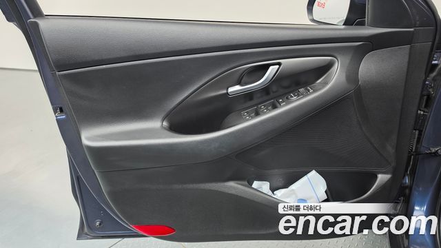 Hyundai i30 2017 — photo 14