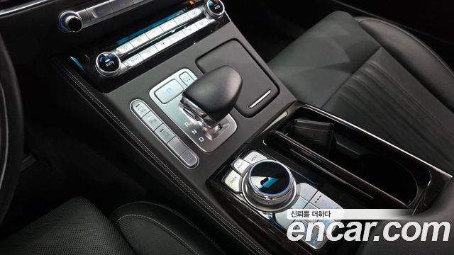 Genesis G90 2020 — photo 12
