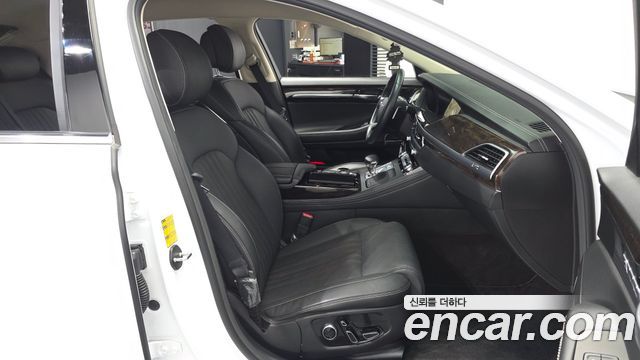 Genesis G90 2020 — photo 17