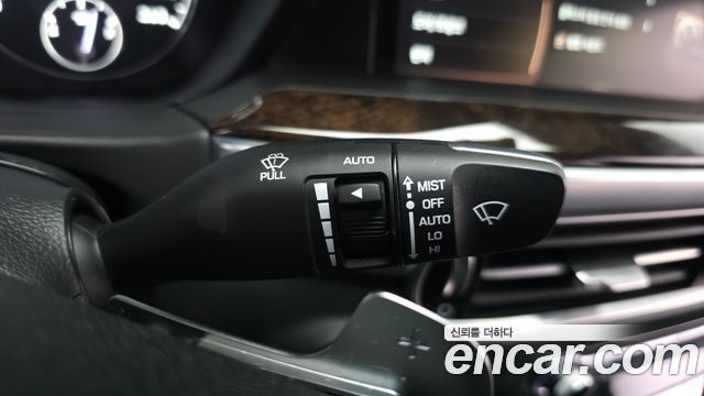 Genesis G90 2020 — photo 29