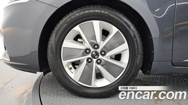 Kia K7 2017 — photo 5