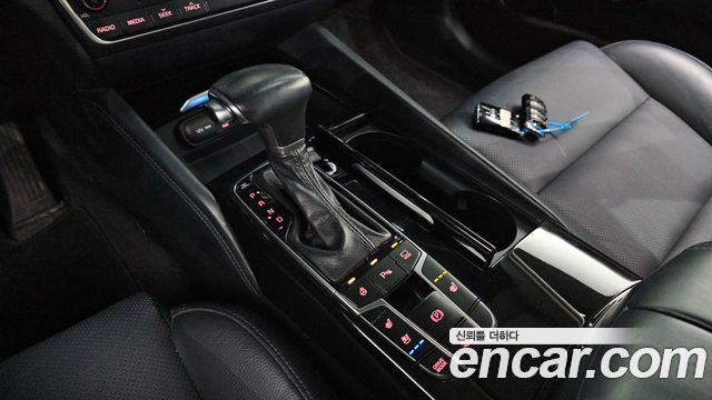 Kia K7 2017 — photo 9