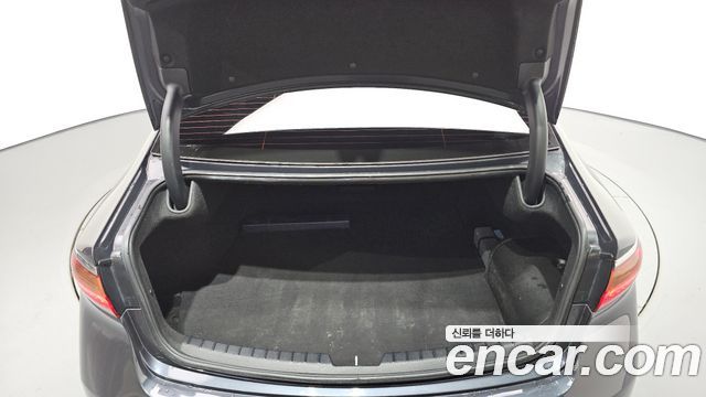 Kia K7 2017 — photo 20