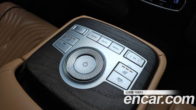 Genesis G80 2021 — photo 37