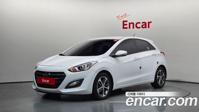 Hyundai i30 2016 — photo 1