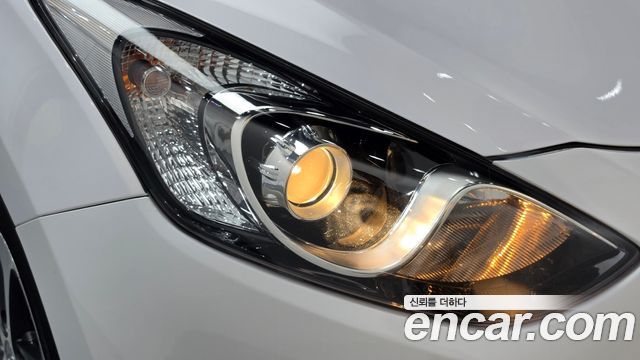 Hyundai i30 2016 — photo 8